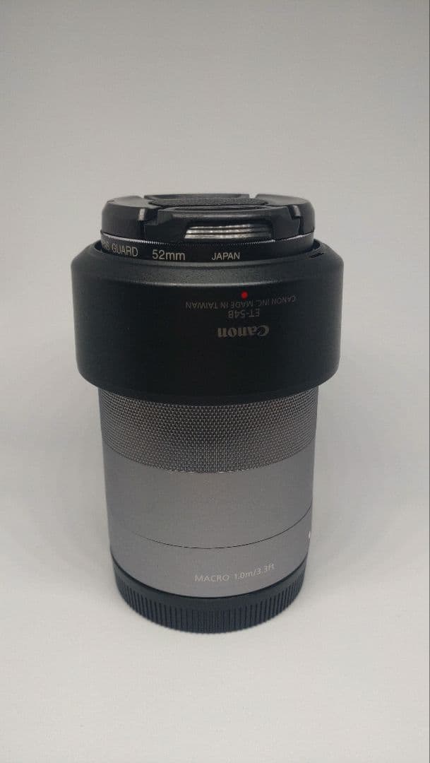 Canon EF-M 55-200mm ズームレンズ　フード、保護フィルター付。