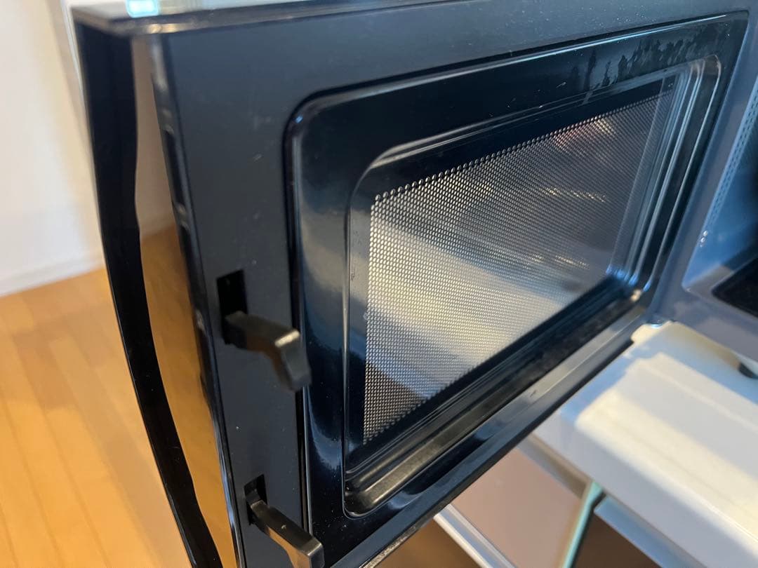 大幅値下中！アイリスオーヤマ ダイヤル式電子レンジ　フラット庫内　60ヘルツ