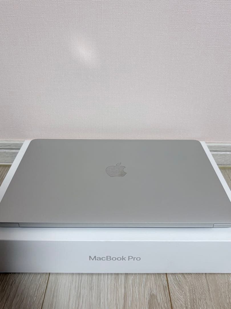 【充放電27回】MacBookPro13インチ【ひまわり様】