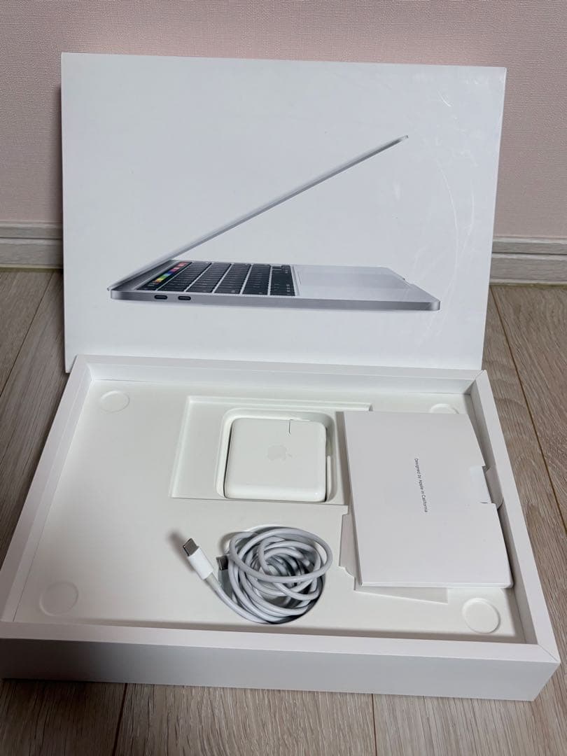 【充放電27回】MacBookPro13インチ【ひまわり様】