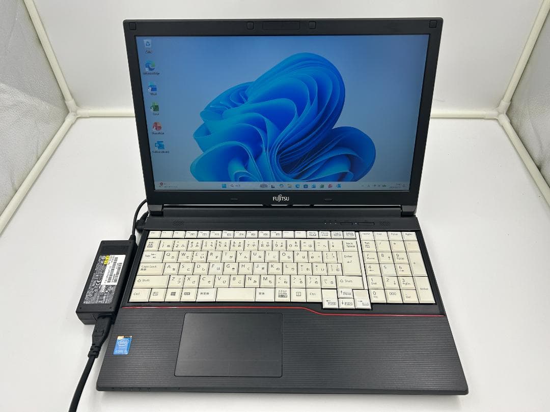 ノートパソコン windows11 オフィス付き core i5 A574/MX