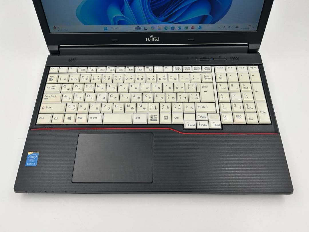 ノートパソコン windows11 オフィス付き core i5 A574/MX