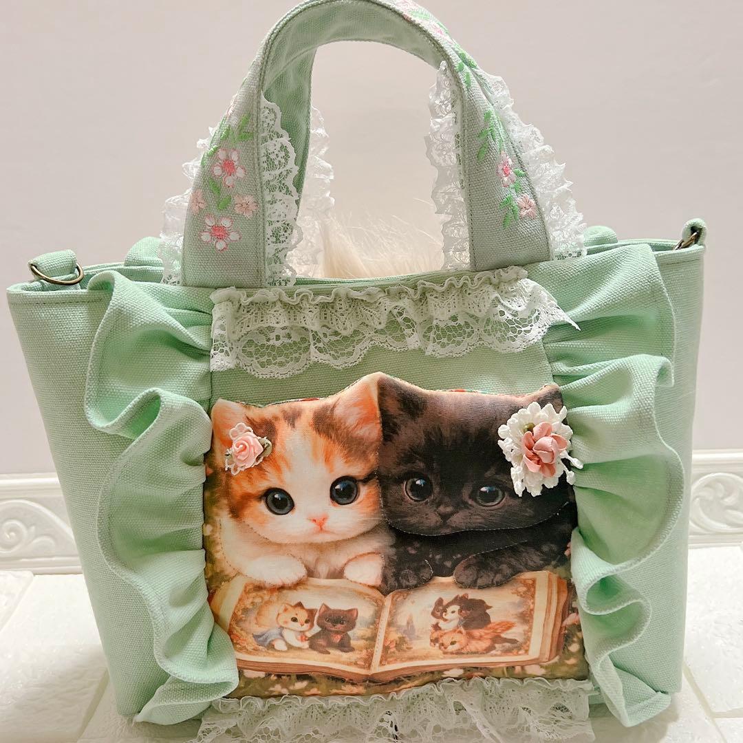 コヤンイサムチョン 贅沢フリルと刺繍の2wayトートバッグ／ミントグリーン 猫