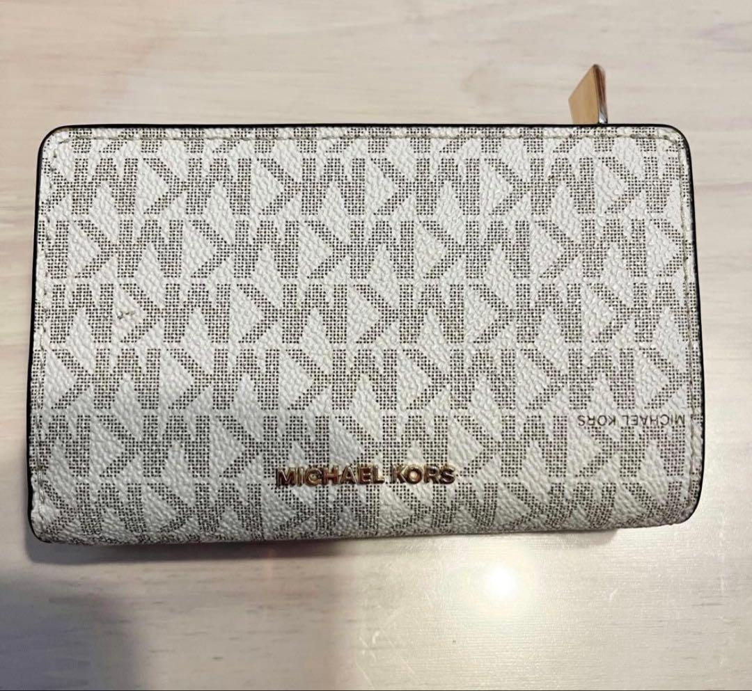 マイケルコース MICHAEL KORS MK CHARM 二つ折り財布