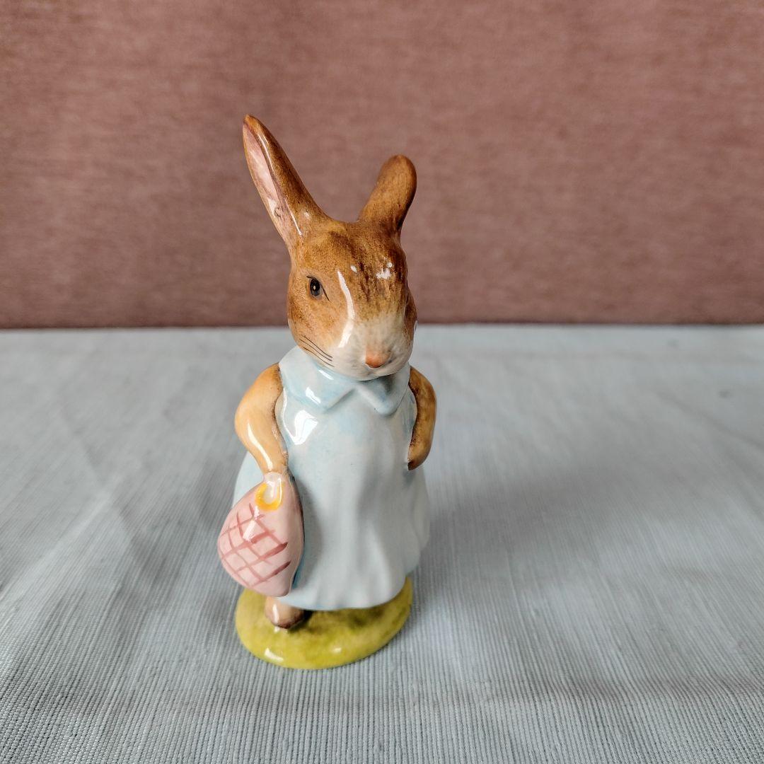 イギリス陶器老舗製 セラミックフィギュリン/ ピーターラビット2個組み合わせ品