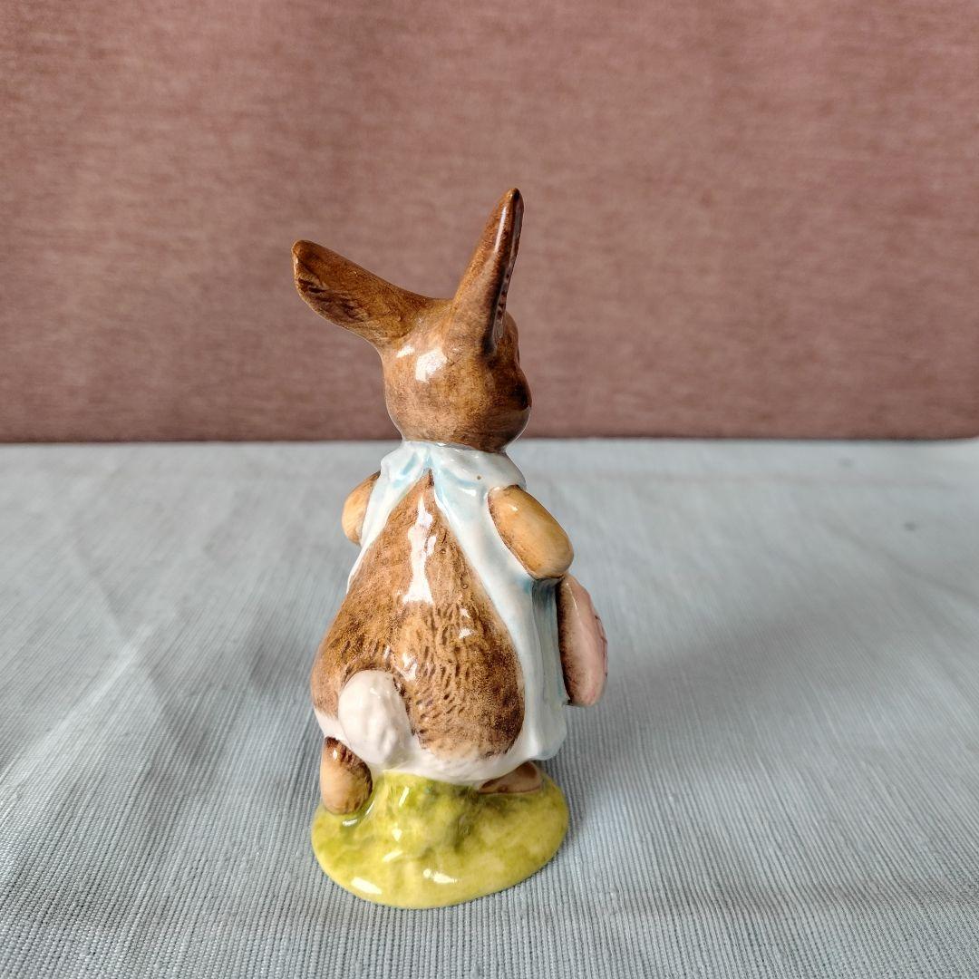 イギリス陶器老舗製 セラミックフィギュリン/ ピーターラビット2個組み合わせ品