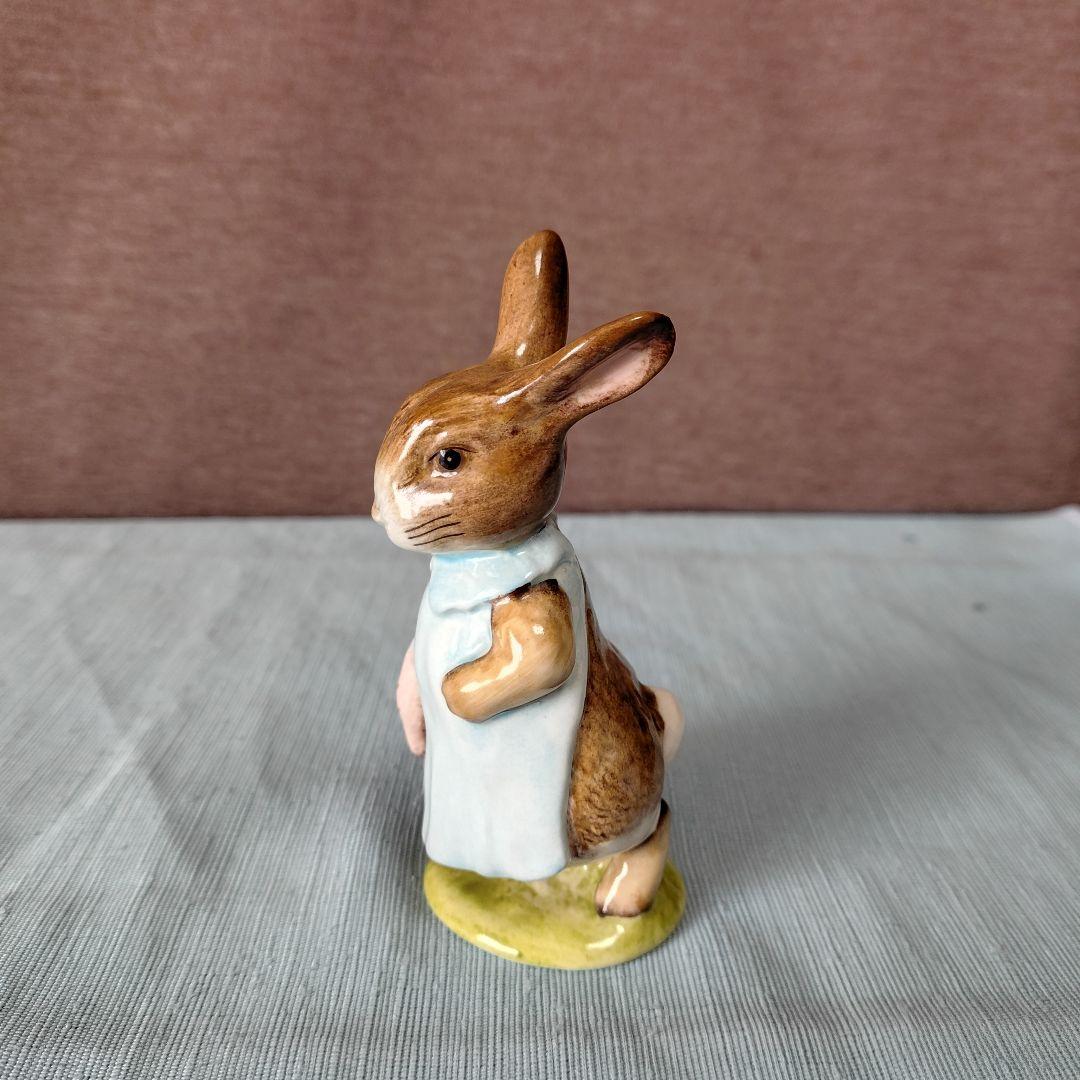 イギリス陶器老舗製 セラミックフィギュリン/ ピーターラビット2個組み合わせ品