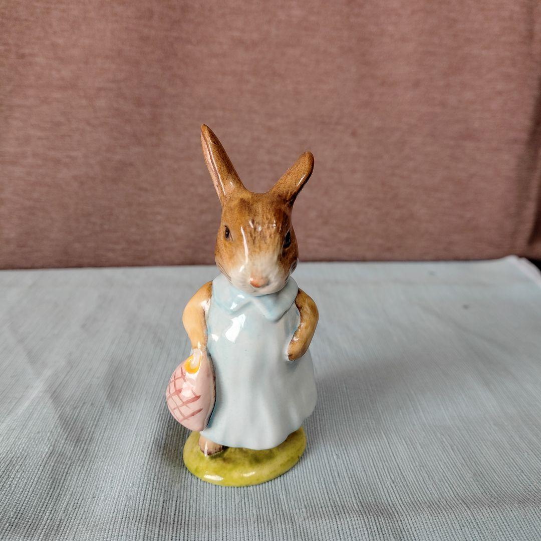 イギリス陶器老舗製 セラミックフィギュリン/ ピーターラビット2個組み合わせ品