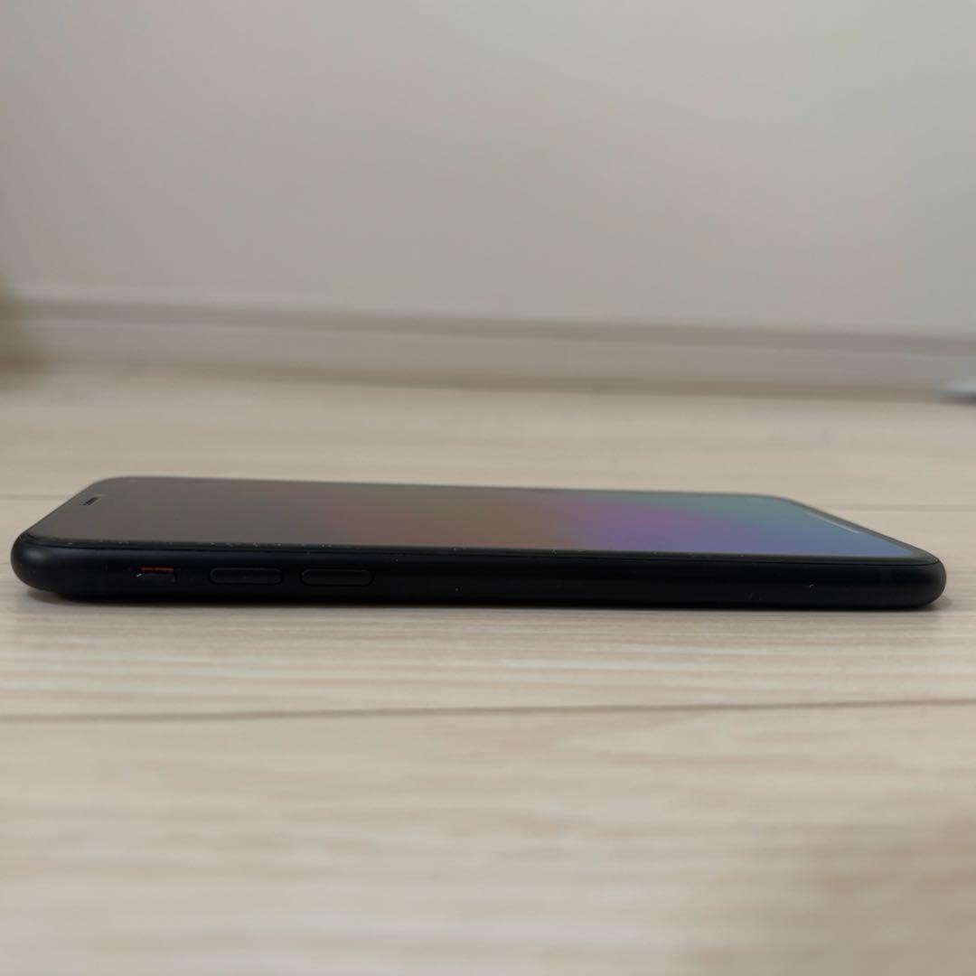 iPhone XR 64GB ブラック docomo 本体 バッテリー79%
