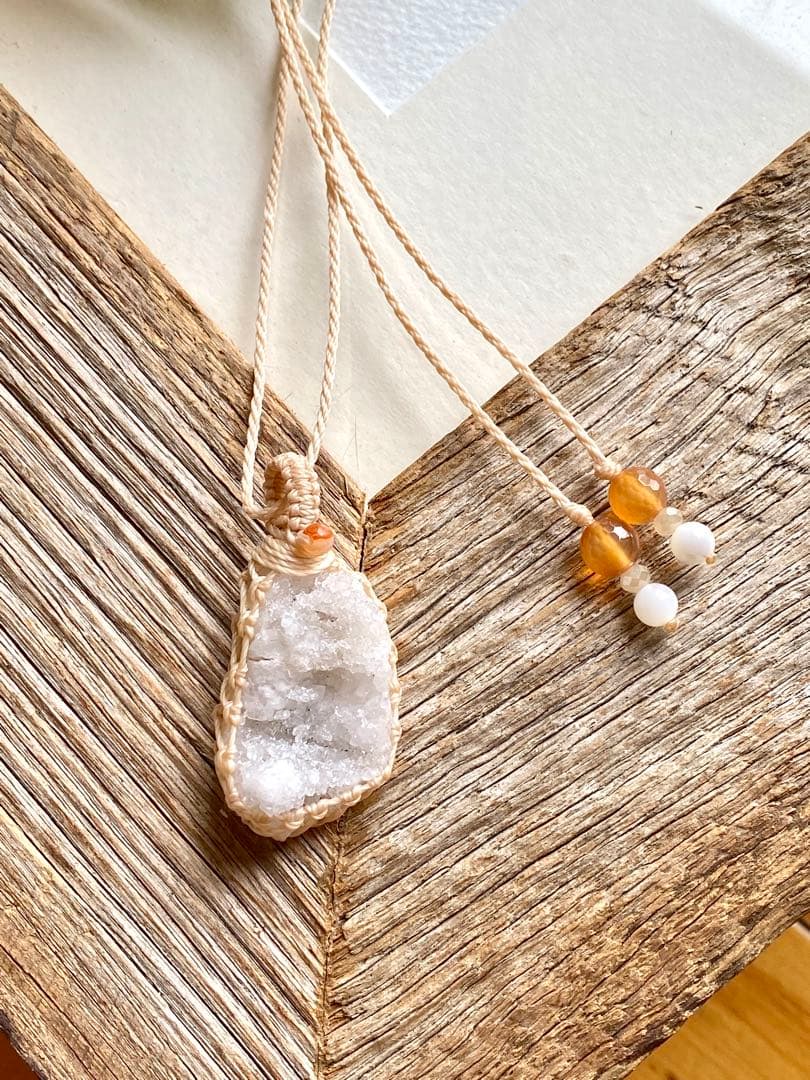 クラスター＊天然石マクラメネックレス/ヒーラーの作るお守りアクセサリー