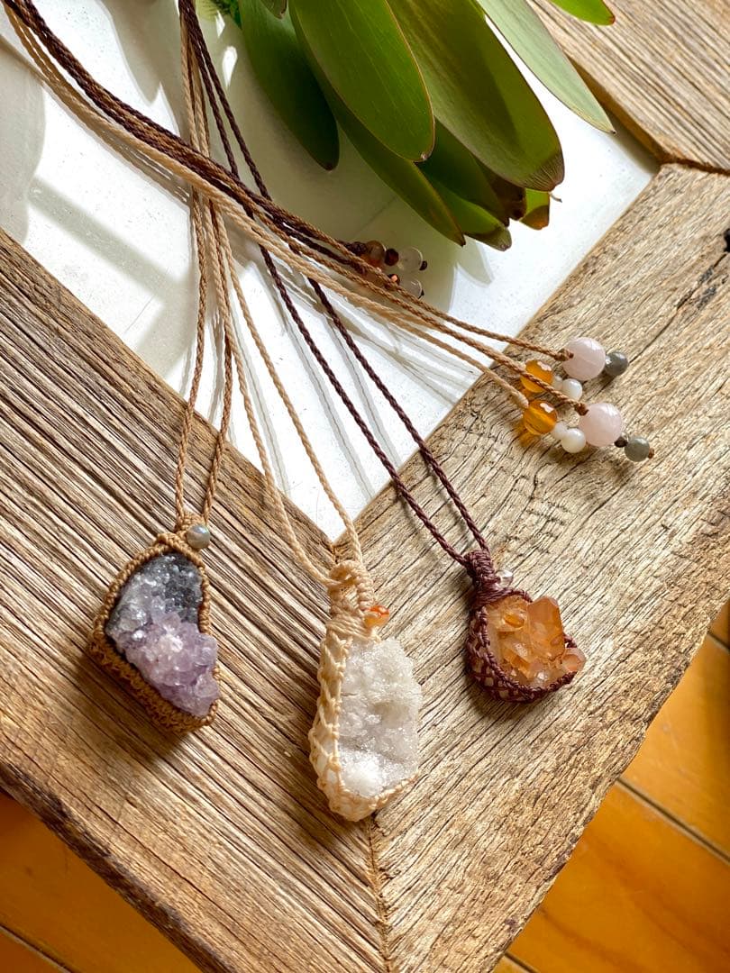 クラスター＊天然石マクラメネックレス/ヒーラーの作るお守りアクセサリー