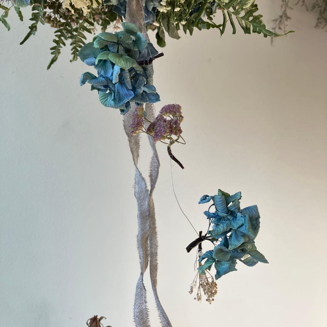 アンティーク紫陽花とエリンジウムのブルーなフライングリース　アキレア　ユーカリ