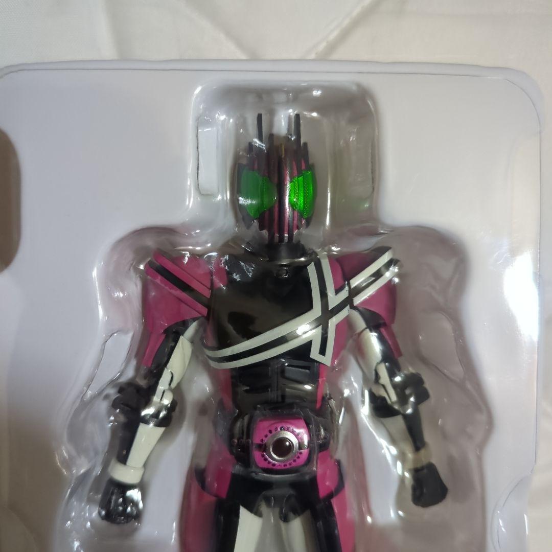S.H.Figuarts 真骨彫製法 仮面ライダーディケイド(ネオVer.)