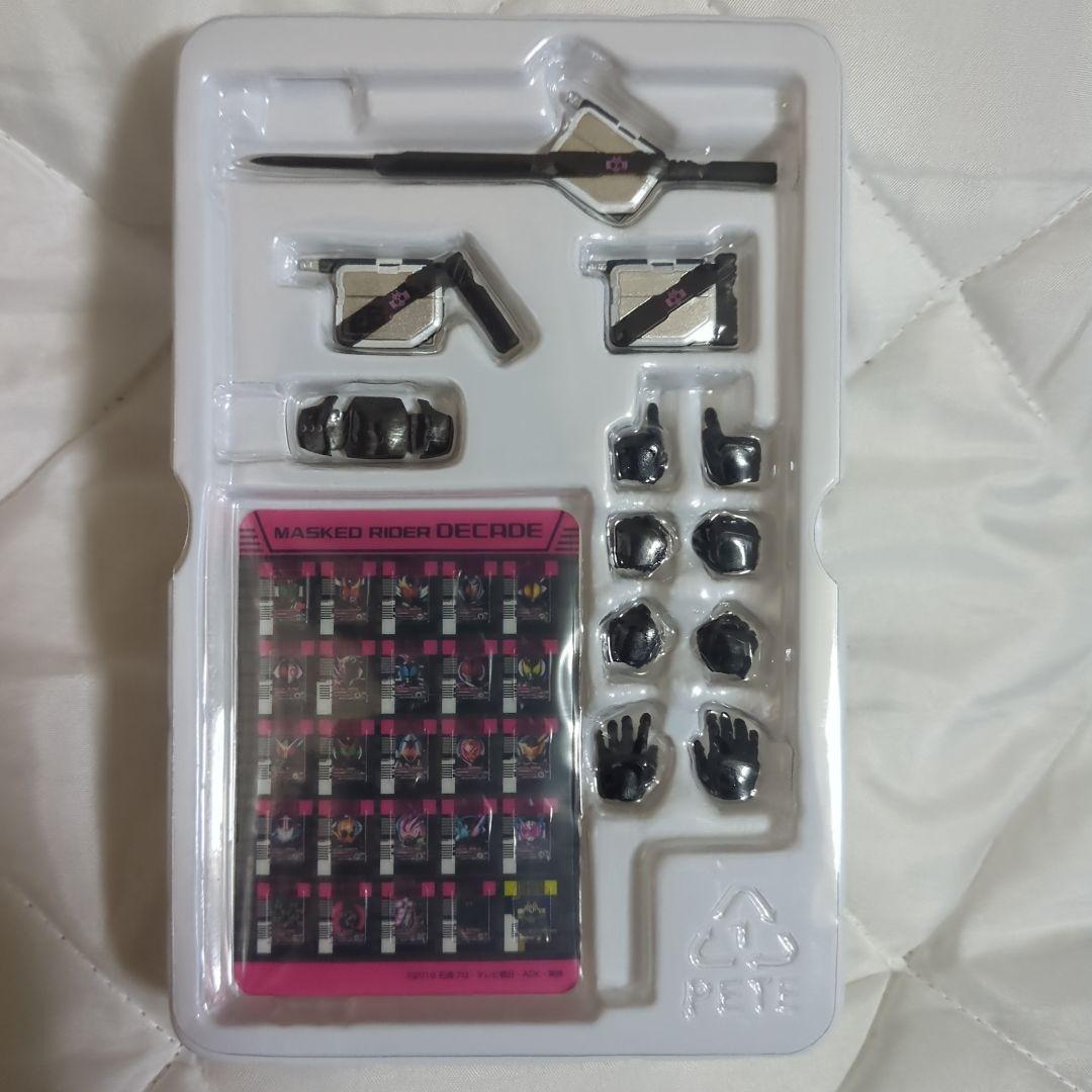 S.H.Figuarts 真骨彫製法 仮面ライダーディケイド(ネオVer.)