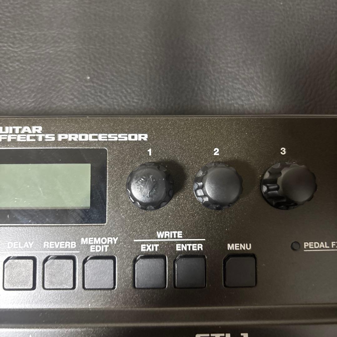 BOSS GT-1 マルチギターエフェクト 箱・取扱説明書付属