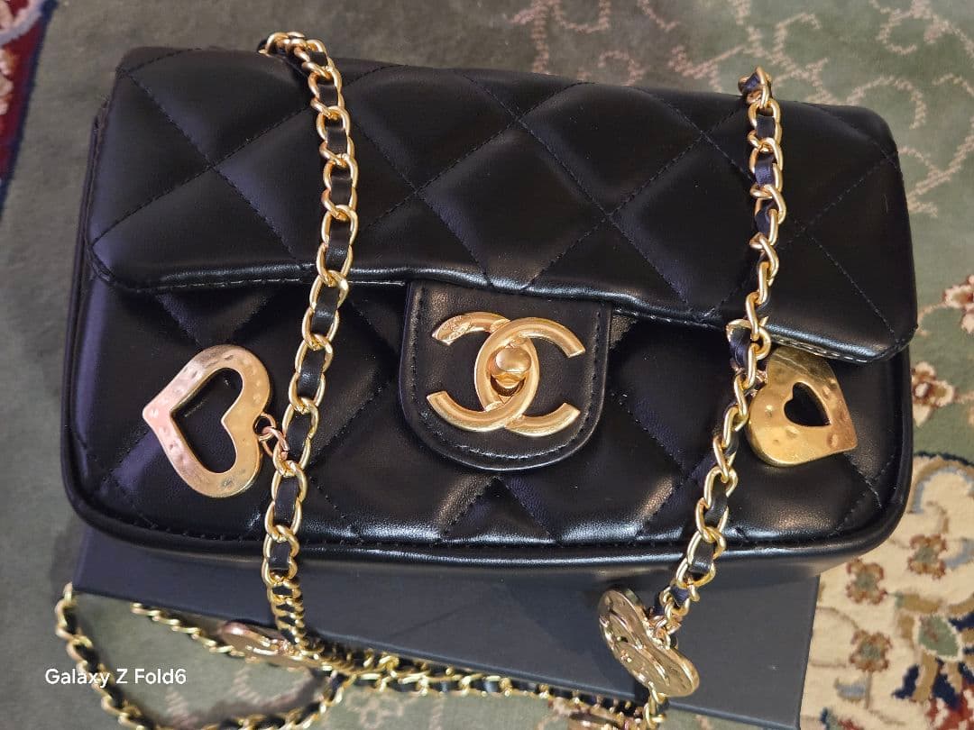 Chanel シャネル ビューティー ノベルティ ハートチャーム チェ