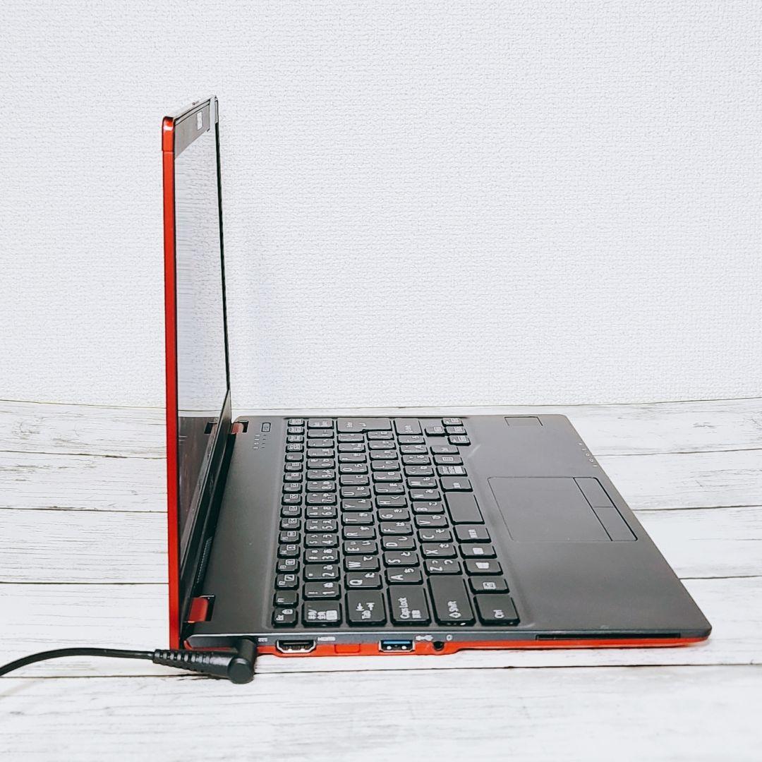 普段使いに♪富士通 FMV コンパクト ノートパソコン 薄型軽量 SSD カメラ