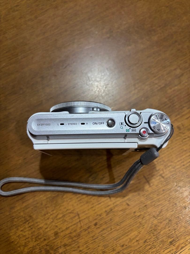 CASIO EX-ZR1000 デジカメ