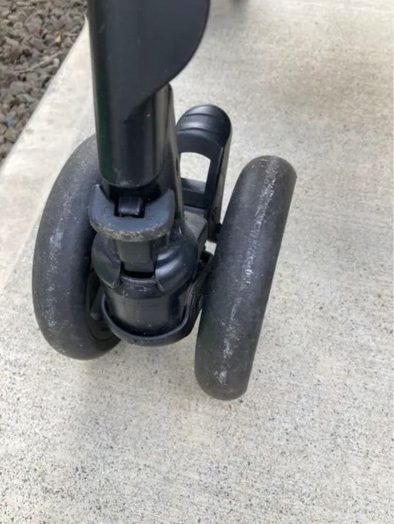 コンビ ホワイトレーベル メチャカル ハンディ オート4キャス