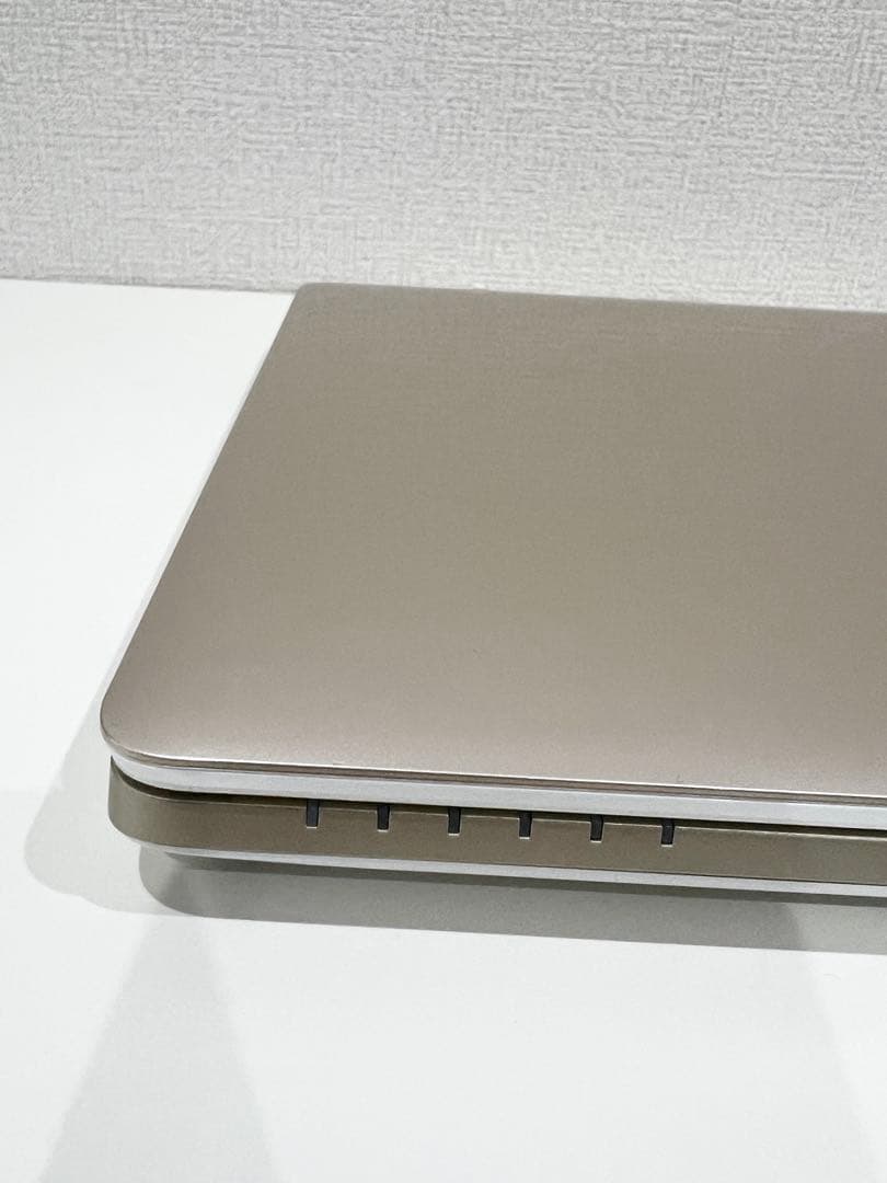 富士通パソコン、ケース、充電コード、マウス付き