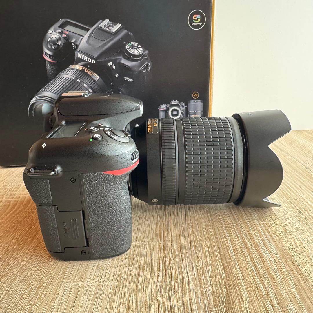 Nikon D7500 デジタル一眼レフカメラ　レンズキット