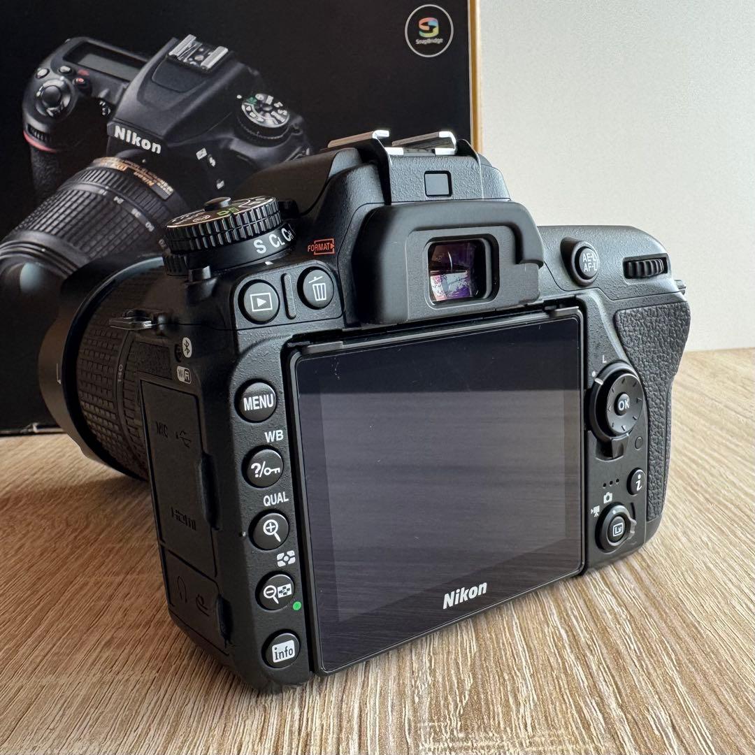 Nikon D7500 デジタル一眼レフカメラ　レンズキット