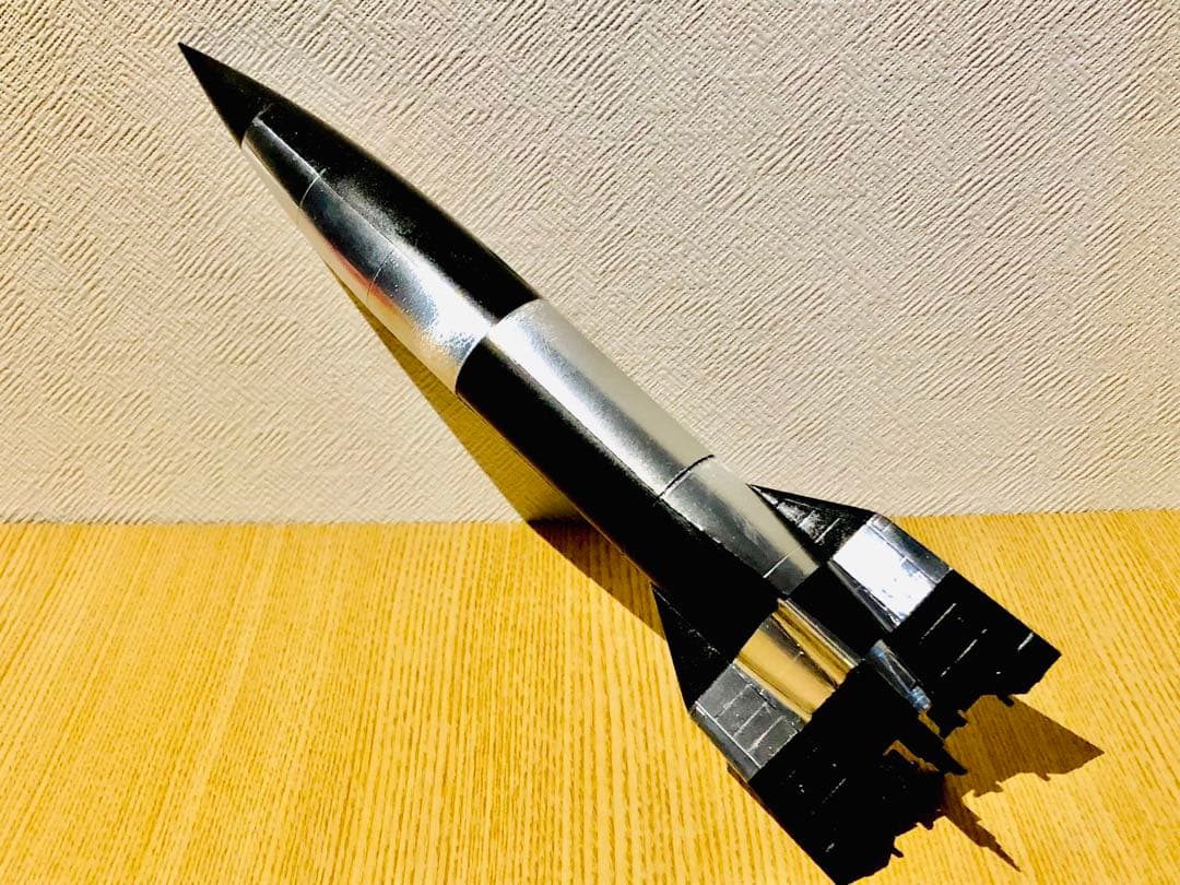 【完成品】V2ロケット・A-4b有人型(1/48)セット~アルミ貼り仕様~