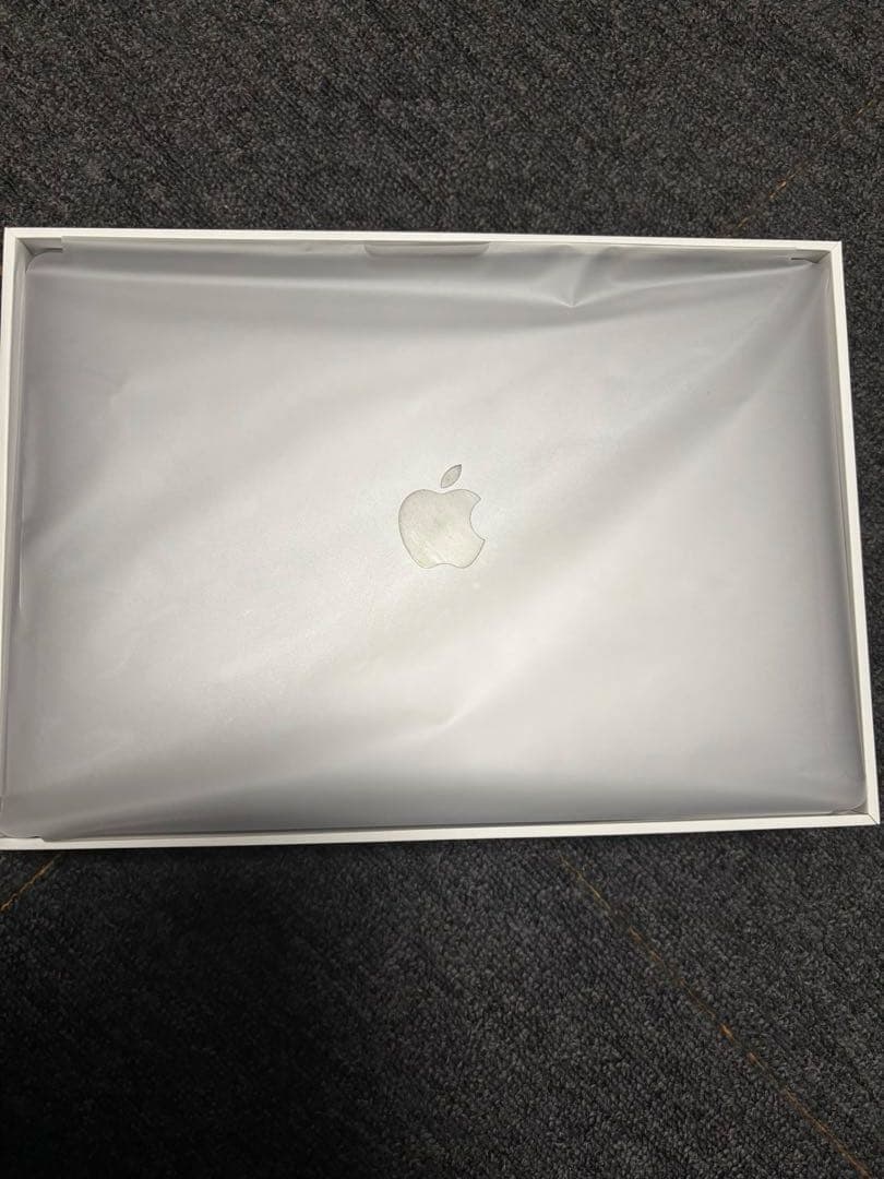 【美品】MacBook Air 13インチ　8G 256GB SSD
