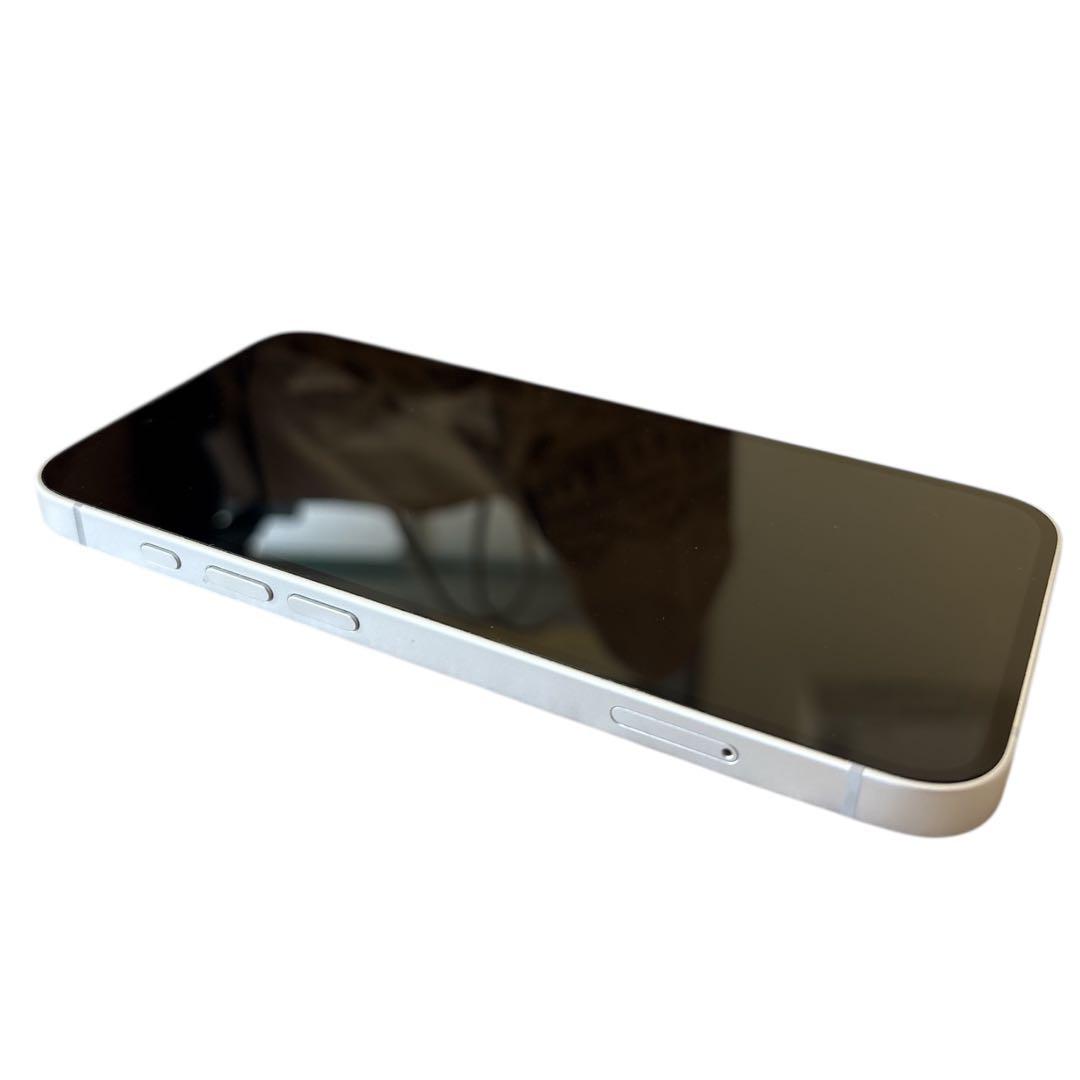 【美品】iPhone16e 128GB バッテリー100% 付属品あり