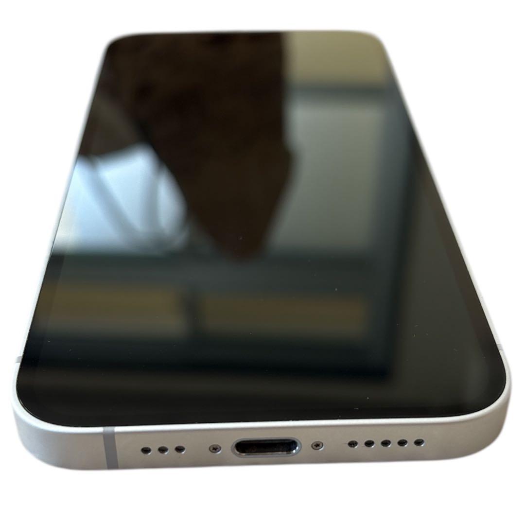 【美品】iPhone16e 128GB バッテリー100% 付属品あり