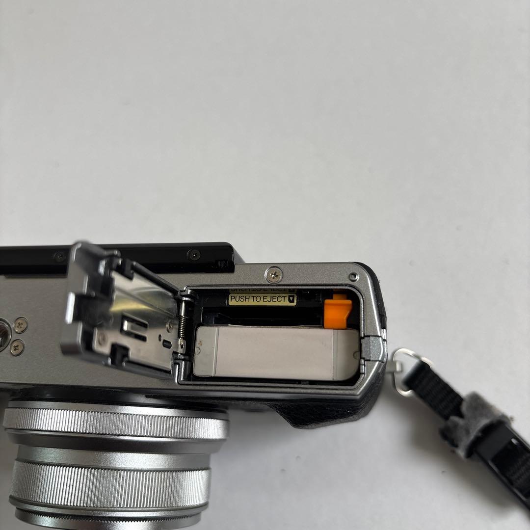 FUJIFILM X30 デジタルカメラ　バッテリー付き