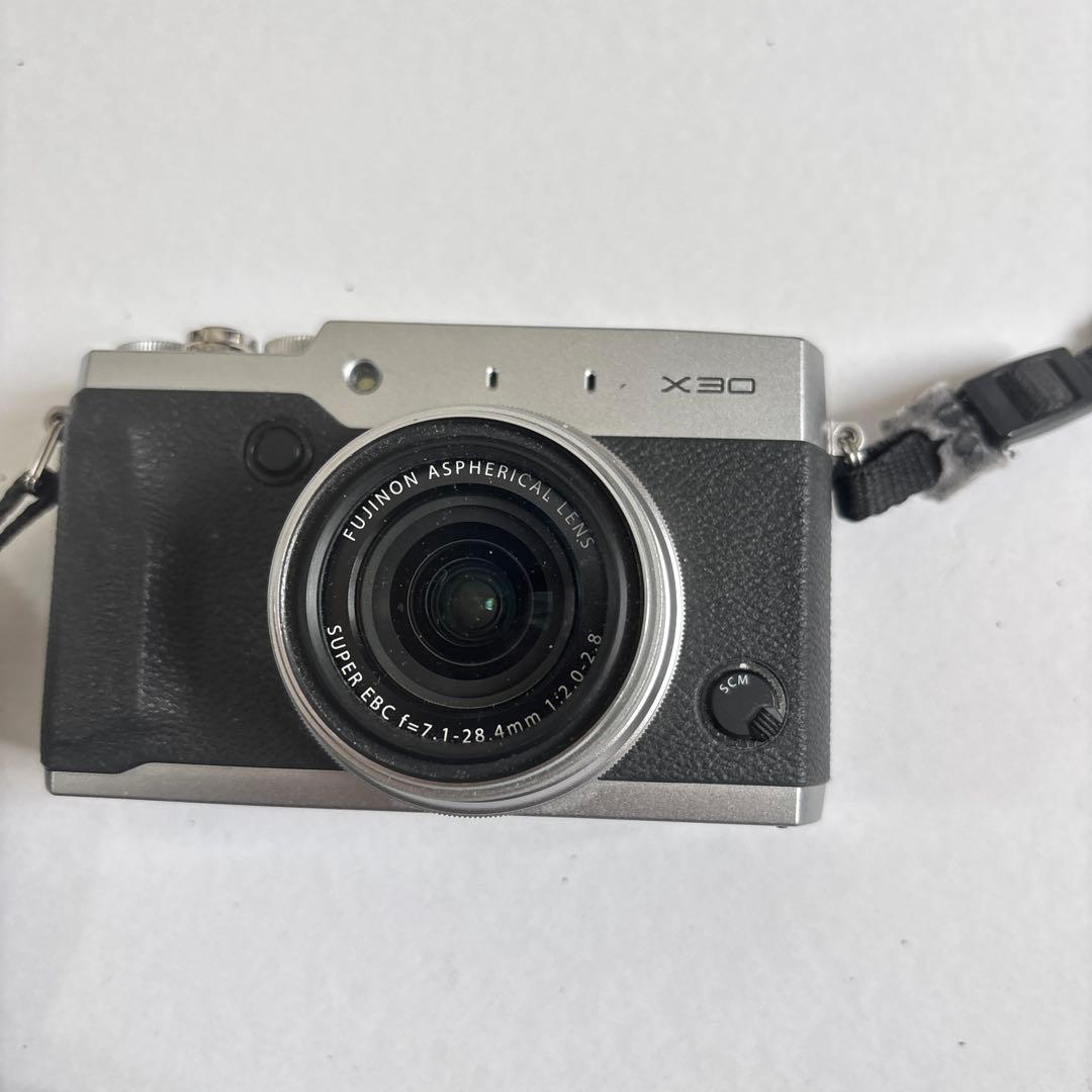 FUJIFILM X30 デジタルカメラ　バッテリー付き
