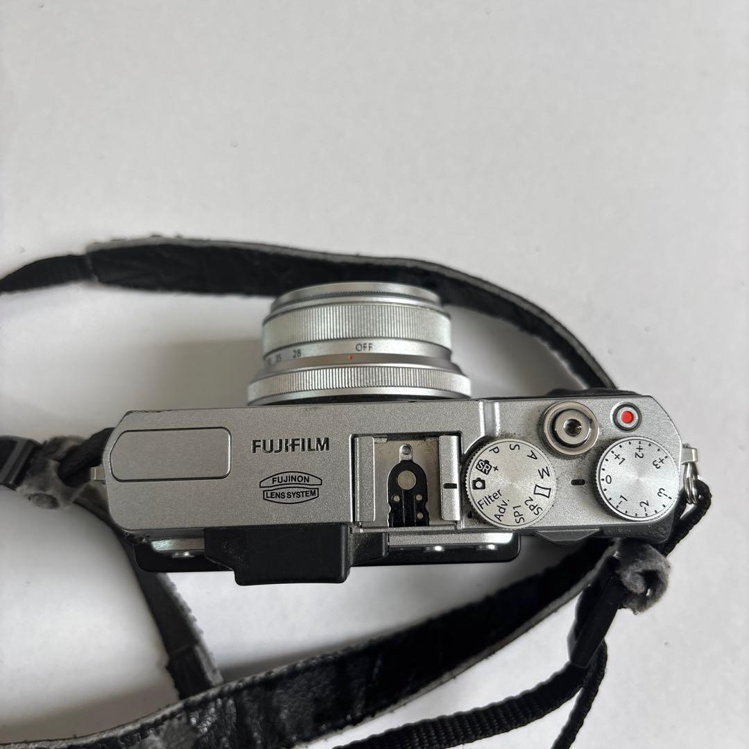 FUJIFILM X30 デジタルカメラ　バッテリー付き