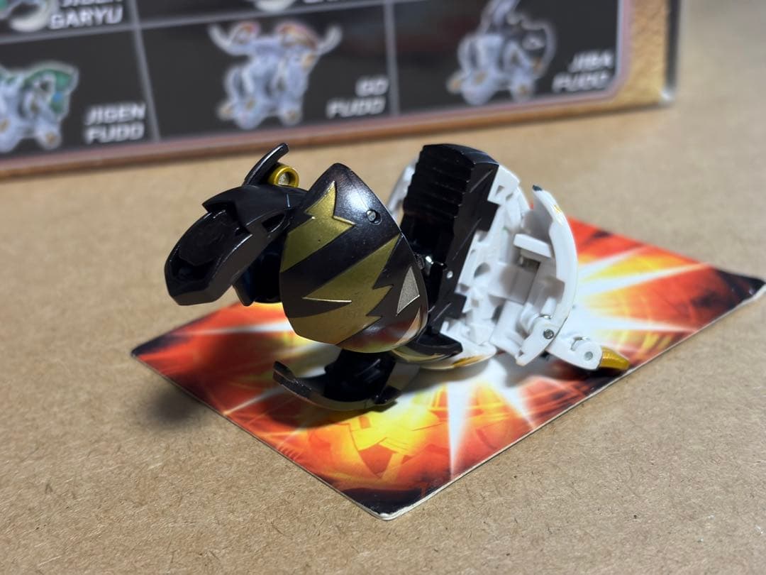 爆丸 神3 爆丸 爆TECH 神3 全ガリュウ 磁ドラガオン 轟フドウ