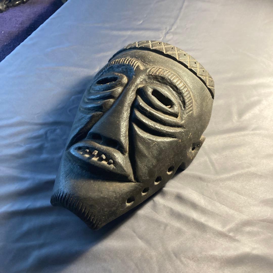 木製彫刻マスク 黒色(アフリカ、ザンビア)