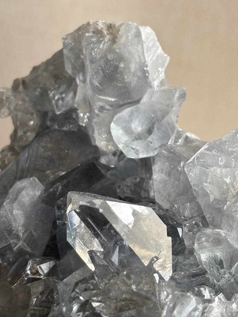 高品質　セレスタイト　原石　1353g 宝石質　ガラス質　感動するレベル