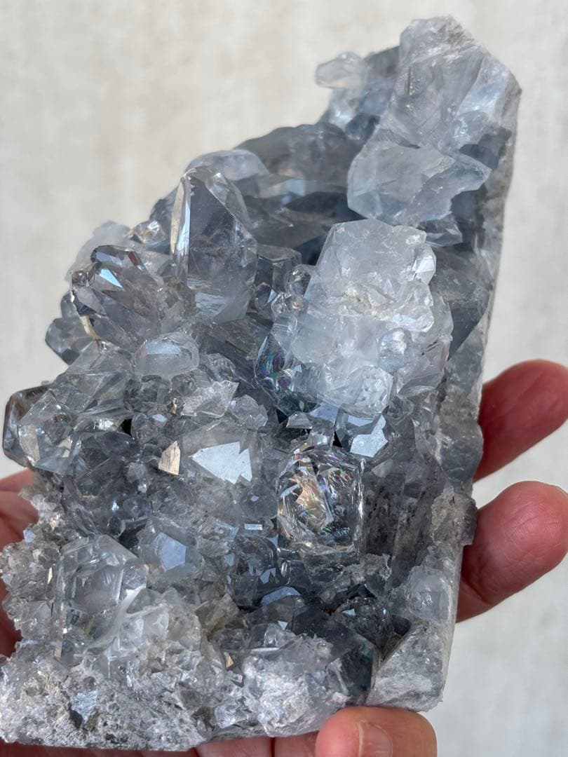 高品質　セレスタイト　原石　1353g 宝石質　ガラス質　感動するレベル