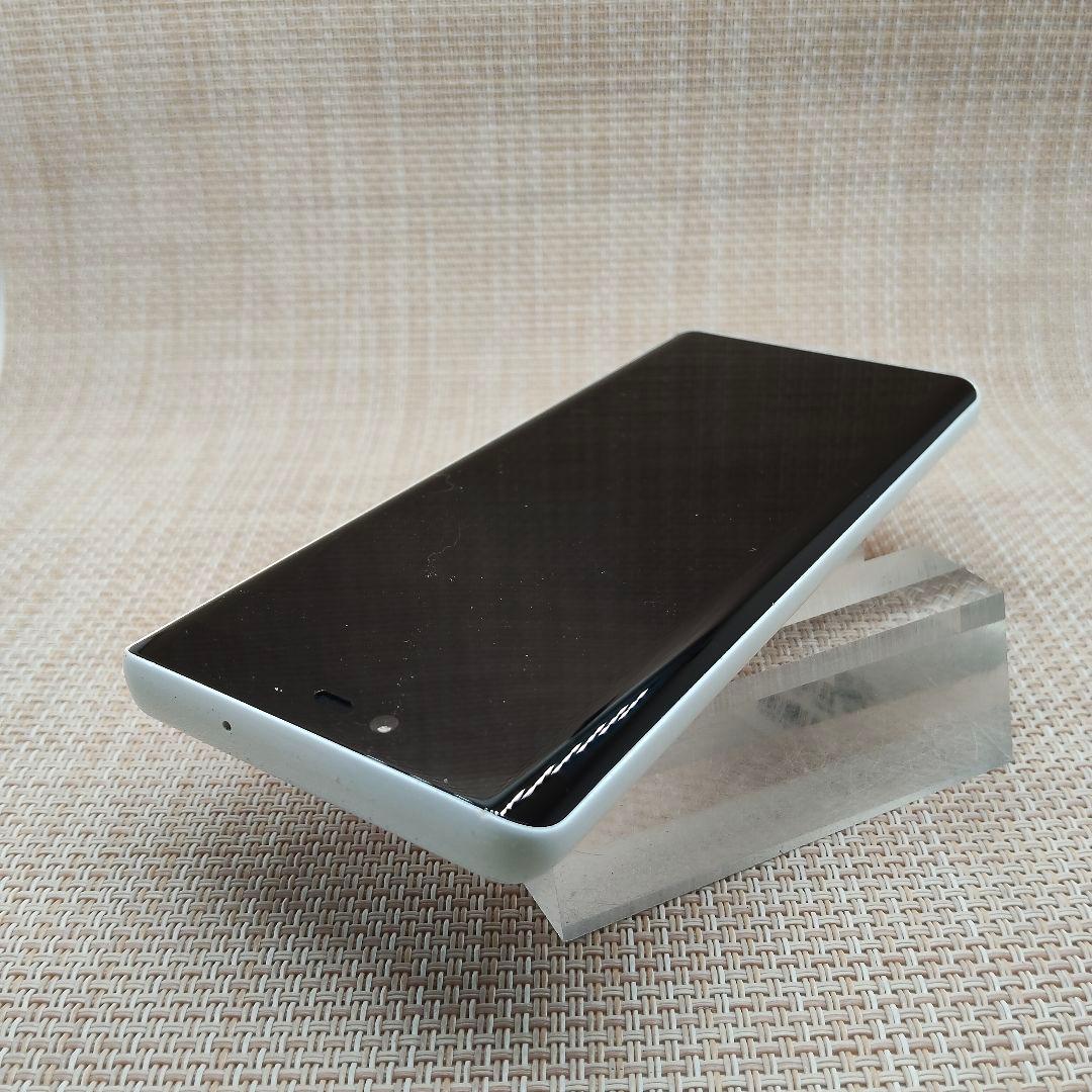 ④Rakuten Hand 5G P780 ホワイト　128GB SIMフリー