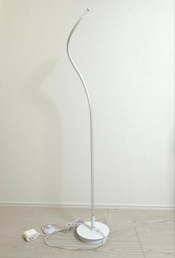 スムースフロアランプ リモコン有 白　おしゃれ
