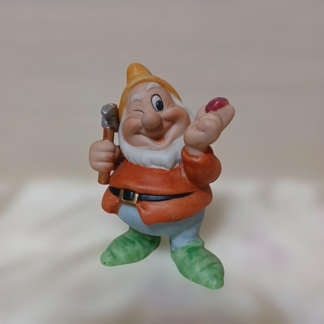 白雪姫と７人の小人　ディズニー　陶器　置物　スリランカ製