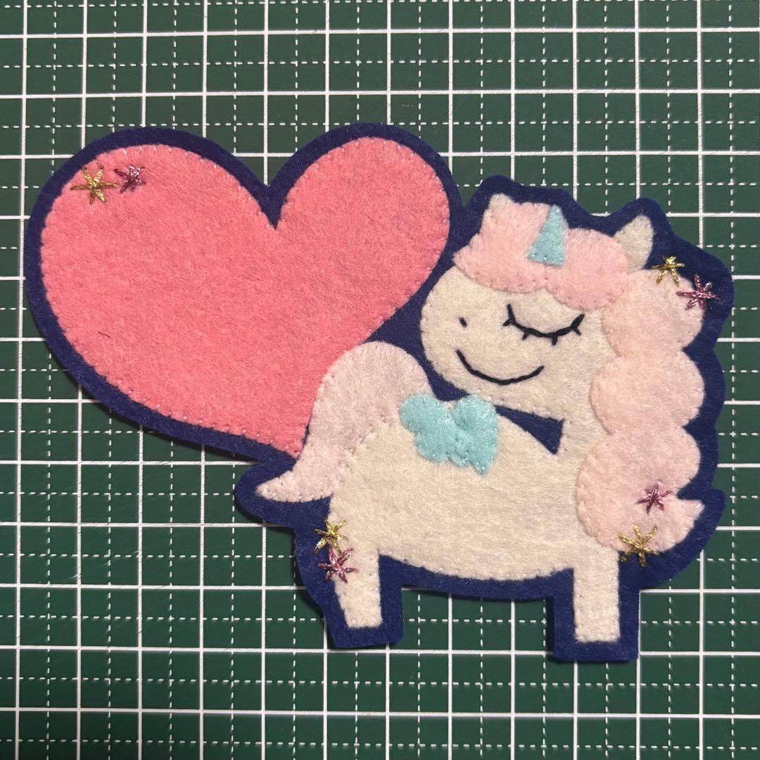 【nnページ】ハンドメイド　フェルト　ワッペン　ネームタグ　名札