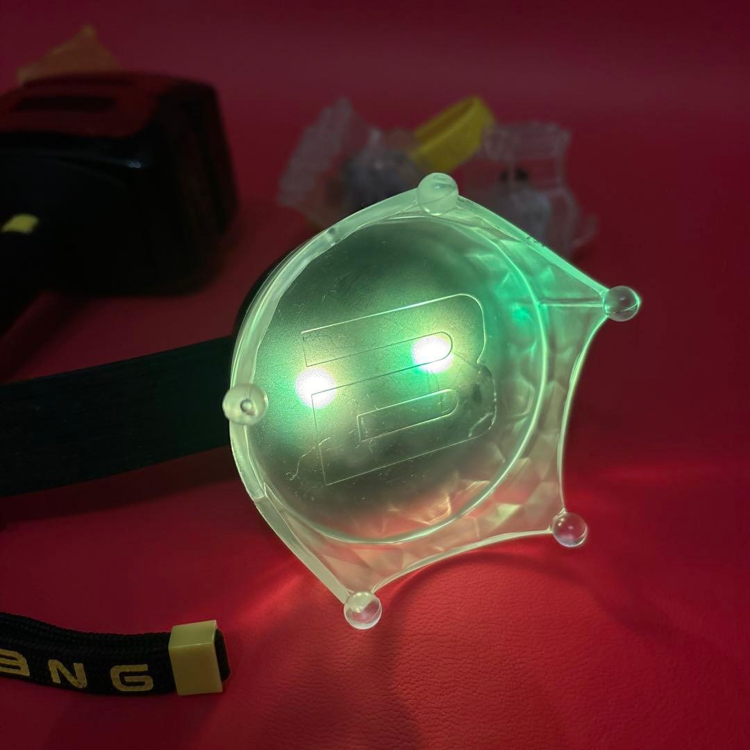 まとめ売り BIGBANG ペンライト 王冠型パーツ付き　リングライト