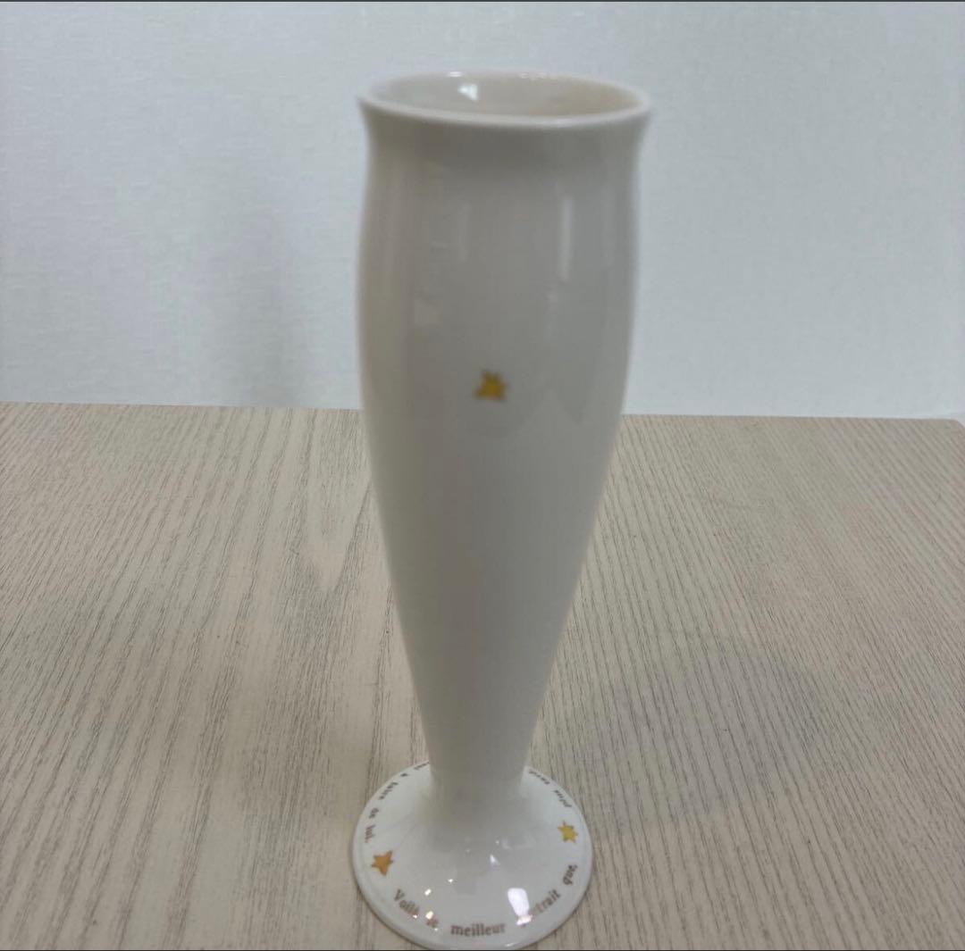 貴重品　星の王子さま　一輪挿し　 花瓶　ボーンチャイナ　ほしのおうじさま