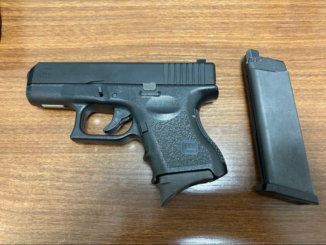 東京マルイ◾️グロック26 ガスガン　ガスブローバック　拡張マガジン付