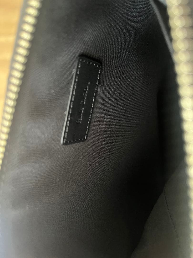 人気！Paul Smith/ポールスミス　男女兼用/黒いレザーショルダーバッグ