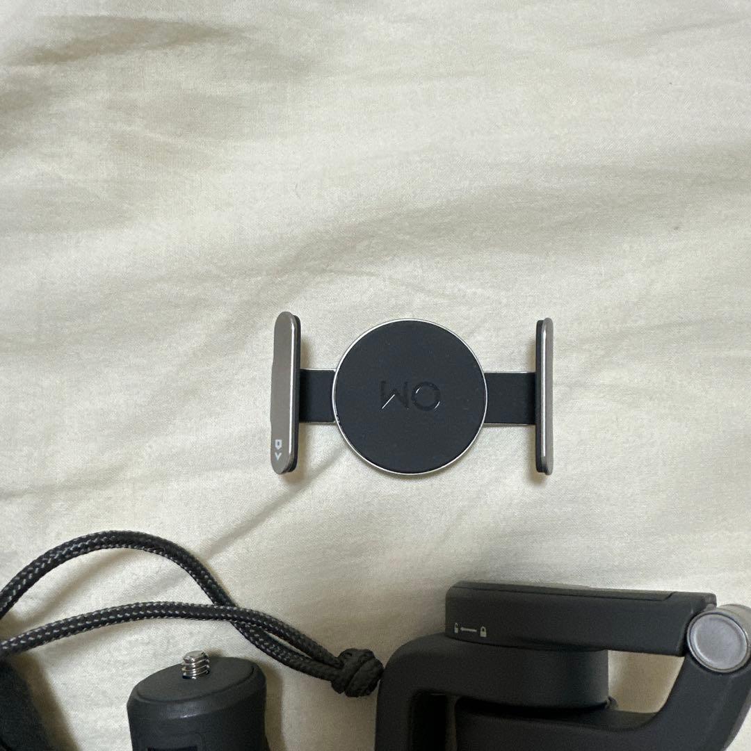 DJI スマホ用ジンバルスタビライザー
