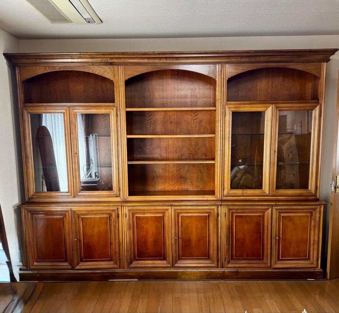 男が憧れる書斎空間 VAROSA VALENTI 最高級リビングボード