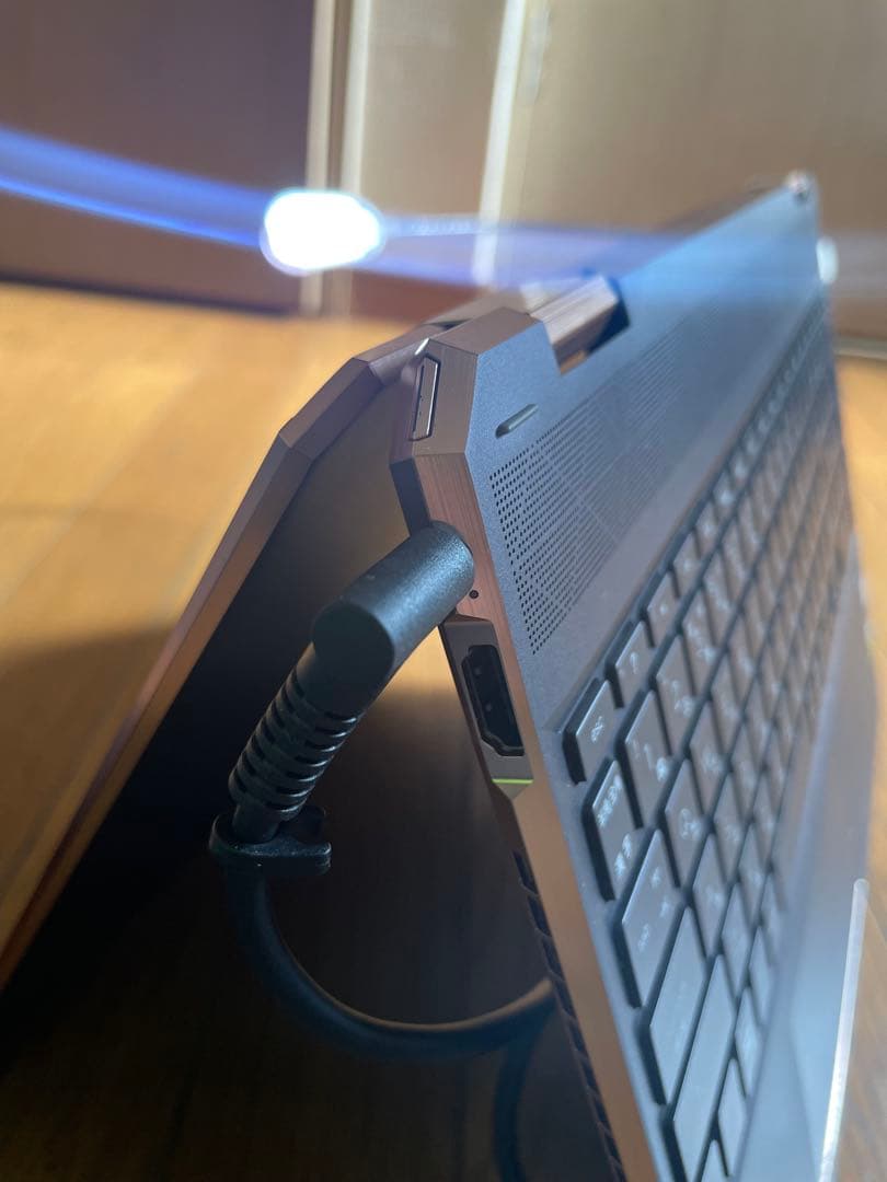 ジャンク品HP spectre i7 8th Gtx メモリ16GB 起動不可