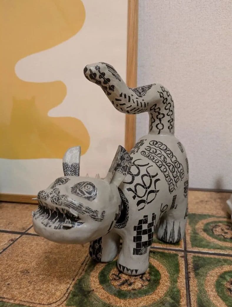 金子潤　作品　張り子　猫