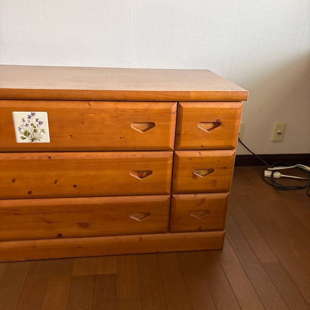 木製チェスト 幅違いの3段の引き出し付き　昭和レトロ